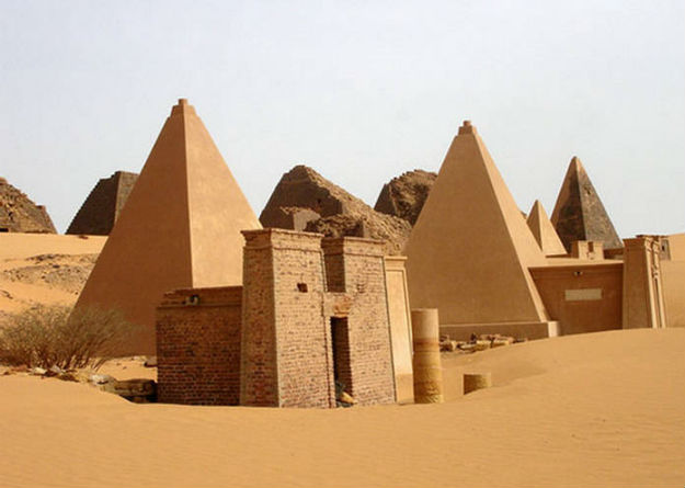 piramidi_meroe_03