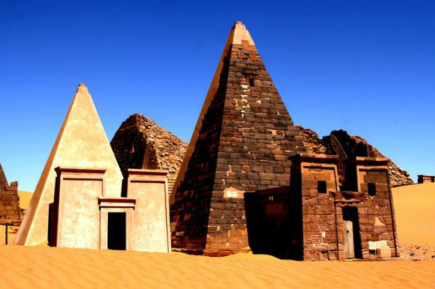 piramidi_meroe_04